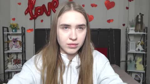 LauraHlot online show from 02-01-26, 06:28