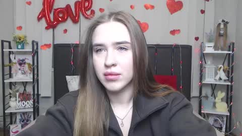 LauraHlot online show from 02-03-26, 06:11