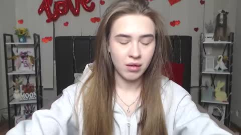 LauraHlot online show from 02-17-26, 06:10