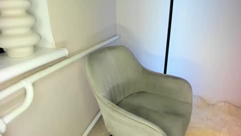 Snapshot of lauramartix chatting on 02-02-25, 10:06 Leila Libertas online show from 02-02-25, 10:06