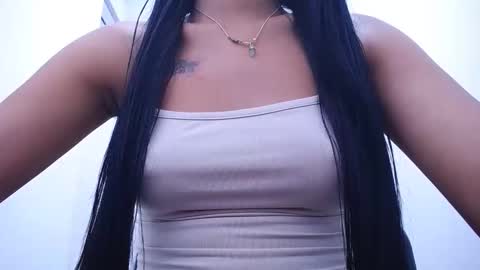 lauramossart online show from 10-15-25, 04:01