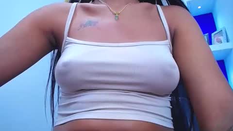 lauramossart online show from 11-19-25, 05:51