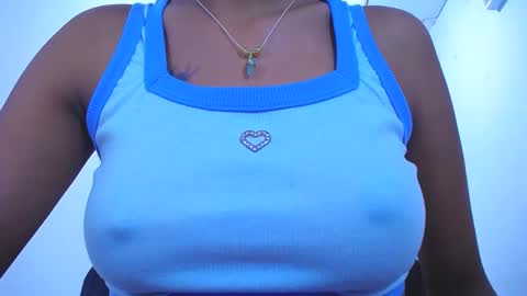 lauramossart online show from 11-30-25, 04:05