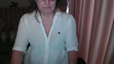 Lauraoven1 online show from 03-04-25, 12:55