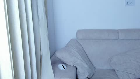 Laureent online show from 02-08-25, 06:43