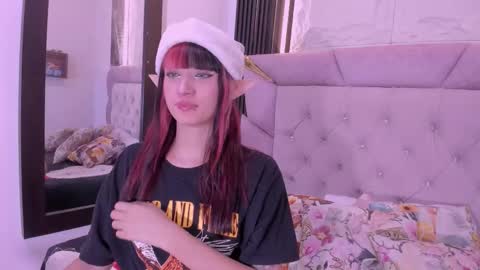 Laurem online show from 12-22-25, 07:55