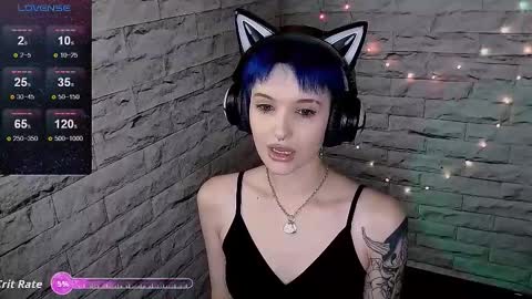 Snapshot of lauren_raquel chatting on 11-03-25, 06:09 Eva online show from 11-03-25, 06:09