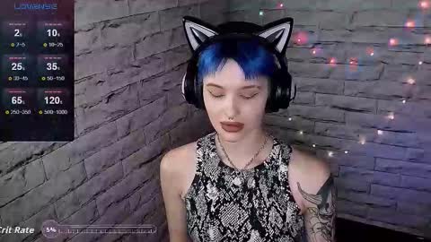 Snapshot of lauren_raquel chatting on 11-11-25, 04:51 Eva online show from 11-11-25, 04:51