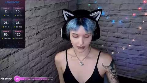 Snapshot of lauren_raquel chatting on 11-20-25, 04:40 Eva online show from 11-20-25, 04:40