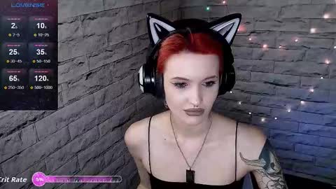 Snapshot of lauren_raquel chatting on 01-18-26, 05:50 Eva online show from 01-18-26, 05:50