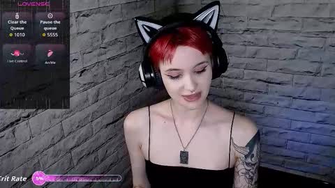 Snapshot of lauren_raquel chatting on 02-28-26, 05:25 Eva online show from 02-28-26, 05:25