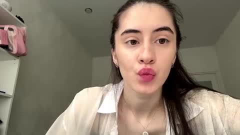 Snapshot of laurenadupuy chatting on 06-12-26, 01:10 laurenadupuy online show from 06-12-26, 01:10