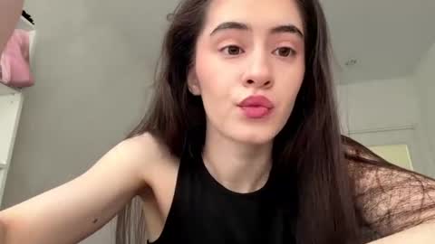Snapshot of laurenadupuy chatting on 07-05-26, 01:07 laurenadupuy online show from 07-05-26, 01:07