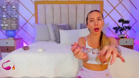 Snapshot of laurencarter1 chatting on 03-10-25, 09:21 online show from 03-10-25, 09:21