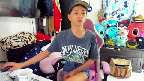 SF online show from 02-23-25, 02:57