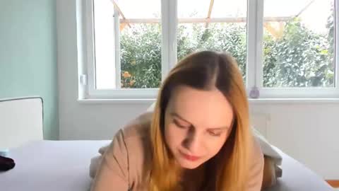 Snapshot of laurendreams chatting on 11-23-25, 09:31 laurendreams online show from 11-23-25, 09:31