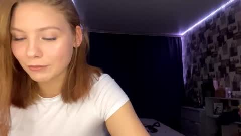 Hannah online show from 10-22-25, 04:51