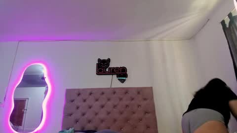 Snapshot of laurenlaine99 chatting on 01-16-25, 06:06 laurenlaine online show from 01-16-25, 06:06