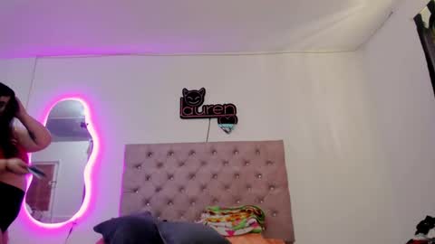 Snapshot of laurenlaine99 chatting on 01-17-25, 06:33 laurenlaine online show from 01-17-25, 06:33