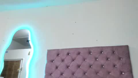 Snapshot of laurenlaine99 chatting on 10-02-25, 02:18 laurenlaine online show from 10-02-25, 02:18