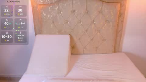 Snapshot of laurenn_smitth chatting on 06-09-26, 12:50 laurenn_smitth online show from 06-09-26, 12:50