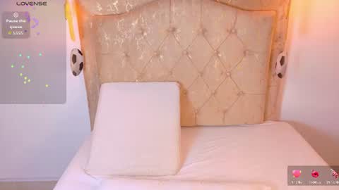 Snapshot of laurenn_smitth chatting on 06-15-26, 01:35 laurenn_smitth online show from 06-15-26, 01:35