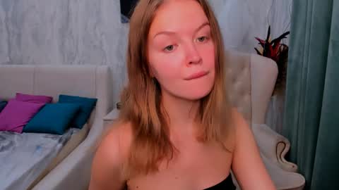 Snapshot of laurennhill chatting on 09-17-25, 12:23 laurennhill online show from 09-17-25, 12:23