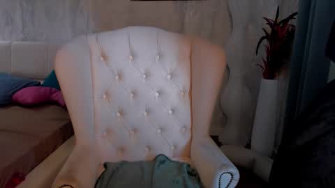 Snapshot of laurennhill chatting on 09-23-25, 01:08 laurennhill online show from 09-23-25, 01:08