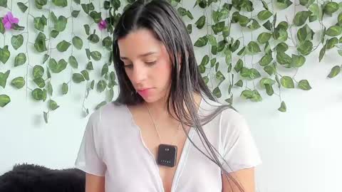 laurensmith9 online show from 04-21-26, 01:50