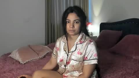 Snapshot of laurent_jones chatting on 03-15-26, 11:05 daniela angel online show from 03-15-26, 11:05