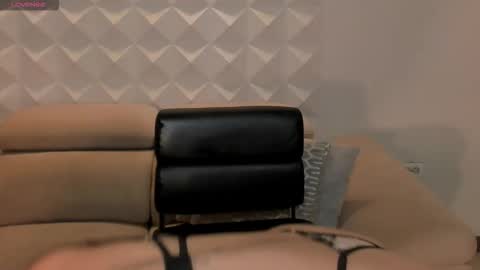 Laurent Rosse  online show from 11-14-25, 12:04