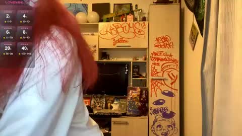 Snapshot of laurettecipro chatting on 06-14-26, 09:50 Eva online show from 06-14-26, 09:50