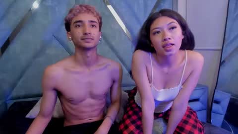 Snapshot of laurynandnarem chatting on 12-14-25, 09:25 Laury and Narem online show from 12-14-25, 09:25