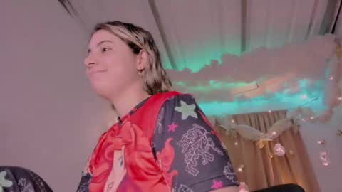 Lauu G online show from 12-21-24, 06:09