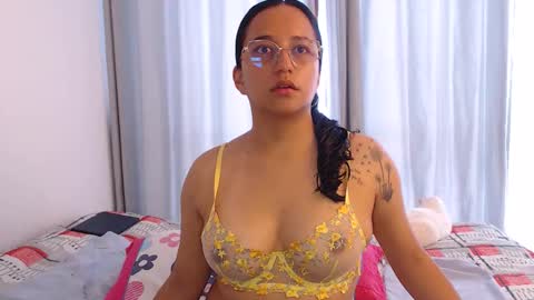 Laura online show from 04-01-26, 07:22
