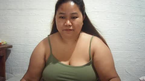 Snapshot of lavalyn214 chatting on 06-12-26, 03:00 lavalyn214 online show from 06-12-26, 03:00