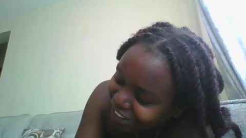 Snapshot of lavycaramel chatting on 11-13-25, 09:08 lavycaramel online show from 11-13-25, 09:08