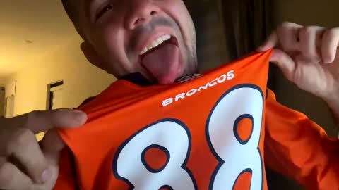 Snapshot of law_cambio chatting on 01-12-25, 10:56 law_cambio online show from 01-12-25, 10:56