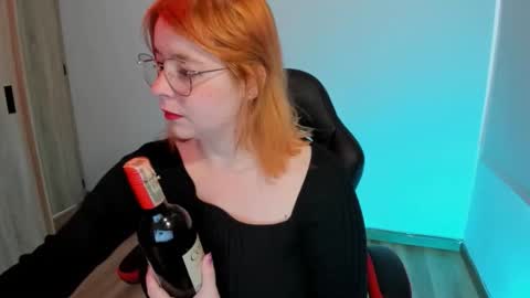 Snapshot of lay_lah chatting on 09-30-25, 05:07 laylaah online show from 09-30-25, 05:07