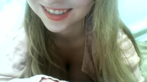 layannalea online show from 02-14-25, 04:37