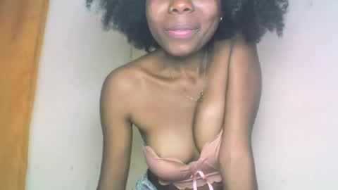 layannek online show from 09-20-25, 01:56