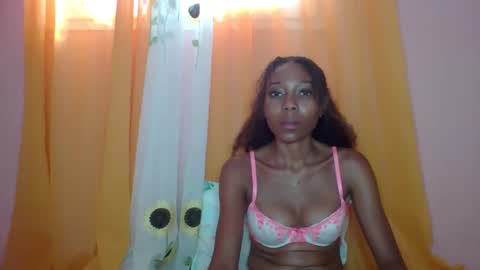 layannek online show from 04-29-26, 07:01