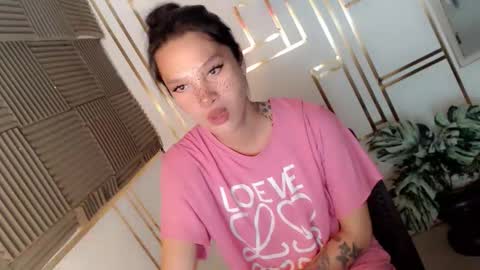 layla47649867 online show from 04-04-26, 02:43