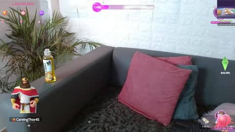 Snapshot of layla_707 chatting on 01-29-25, 06:43 Layla online show from 01-29-25, 06:43