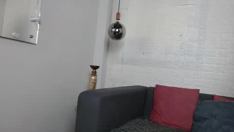 Snapshot of layla_707 chatting on 02-10-25, 01:03 Layla online show from 02-10-25, 01:03