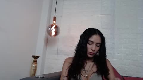 Snapshot of layla_707 chatting on 02-12-25, 01:09 Layla online show from 02-12-25, 01:09