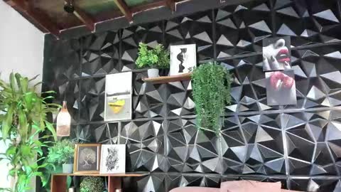 Snapshot of layla_707 chatting on 09-30-25, 12:59 Layla online show from 09-30-25, 12:59