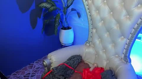 Snapshot of layla_707 chatting on 10-31-25, 12:55 Layla online show from 10-31-25, 12:55