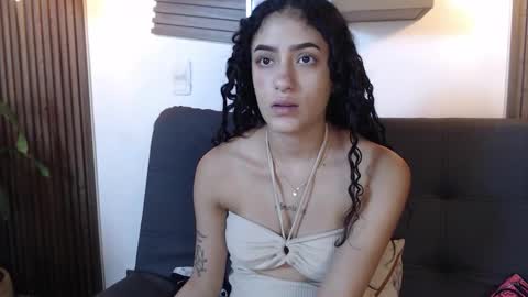 Snapshot of layla_707 chatting on 12-16-25, 09:09 Layla online show from 12-16-25, 09:09