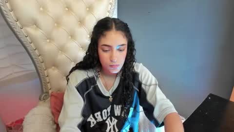 Snapshot of layla_707 chatting on 03-07-26, 06:38 Layla online show from 03-07-26, 06:38